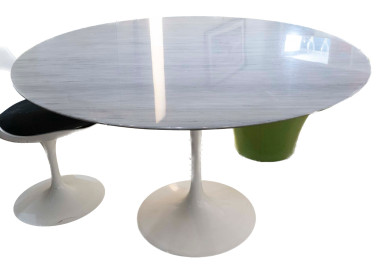 Eero SAARINEN & KNOLL INTERNATIONAL Table 120 cm grey marble