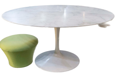 Eero SAARINEN Knoll International “Tulip” Calacatta Table 137 cm