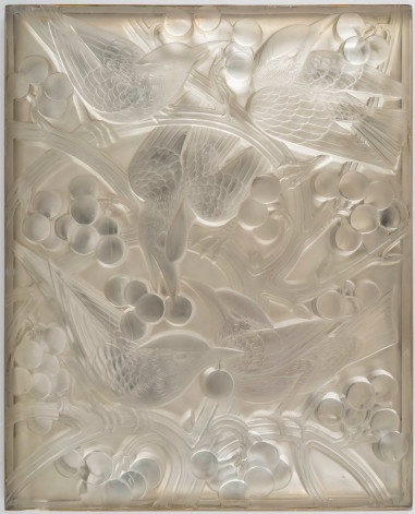 RENE LALIQUE PANNEAU DECORATIF 'MERLES ET RAISINS', MODEL CREATED IN 1928 FOR THE 'COTE D'AZUR PULLMAN - EXPRESS