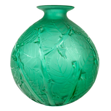 René LALIQUE -1929, “Milan” Vase. Green-tinted glass proof